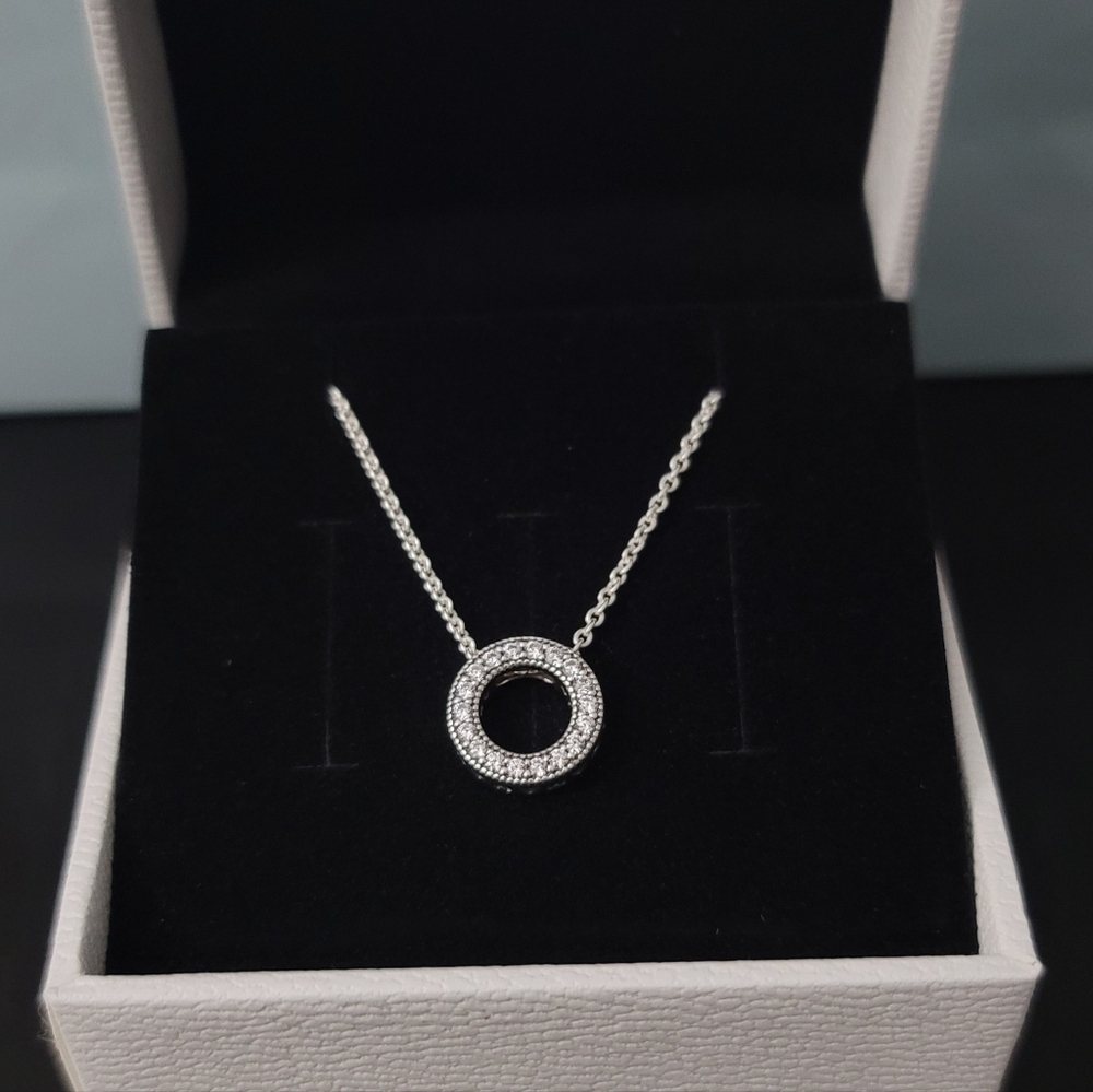 Pandora Hearts of Pandora Necklace Length 17.7"